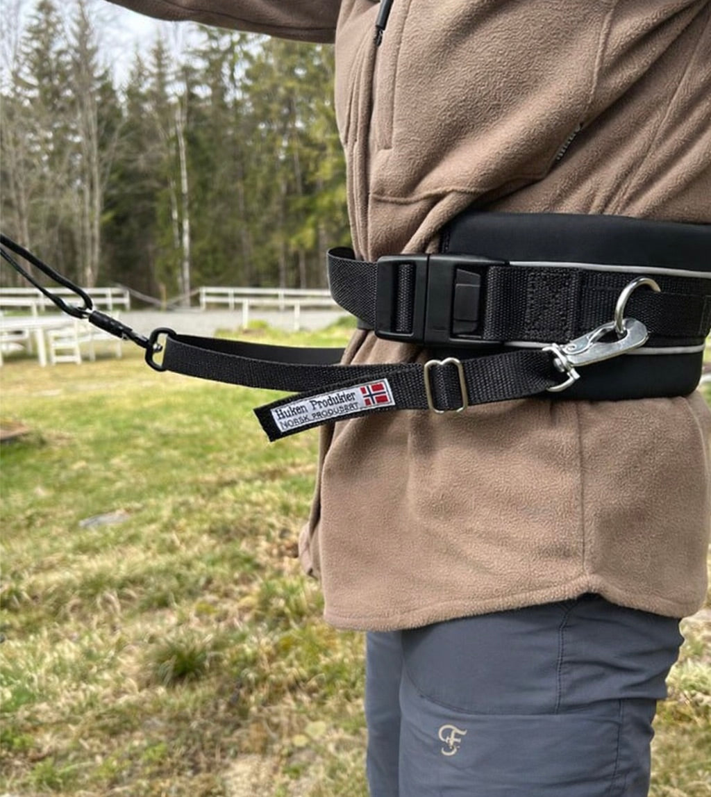 Magebelte - Trekkbelte med sidefester og refleks